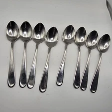 Oneida Flight Reliance Spoons Teaspoons Stainless Flatware Lot of 8 Estate Find