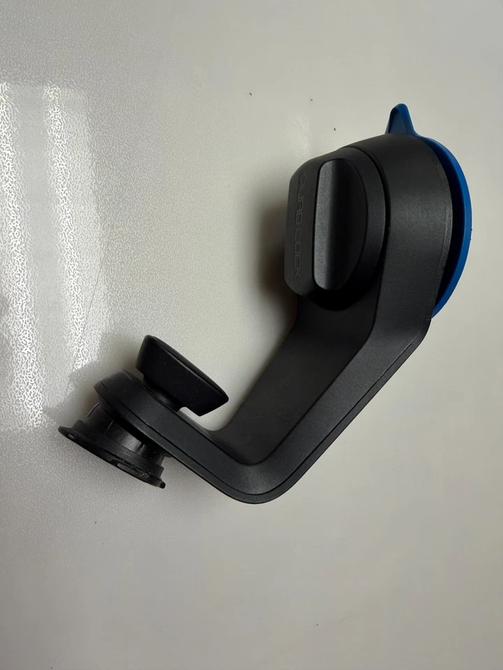 Quad Lock Car Phone Holder Suction Windshield Dash Mount, windscreen Mount - Image 3 of 4