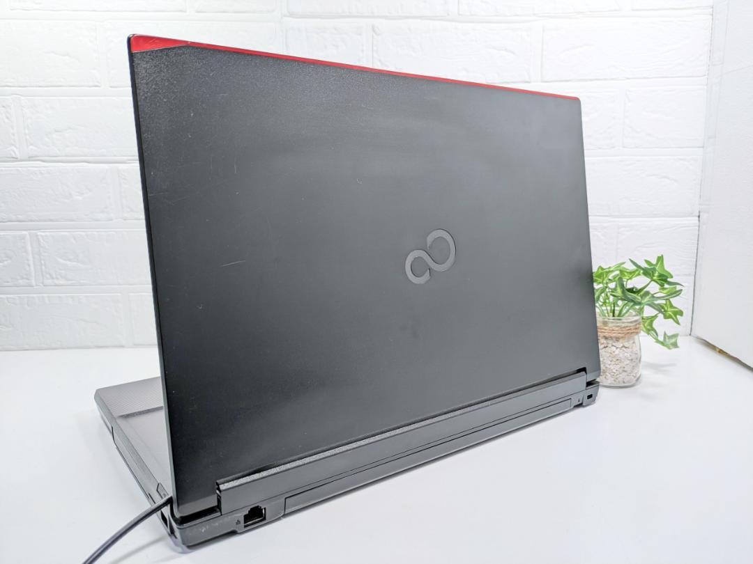 Fujitsu 15.6