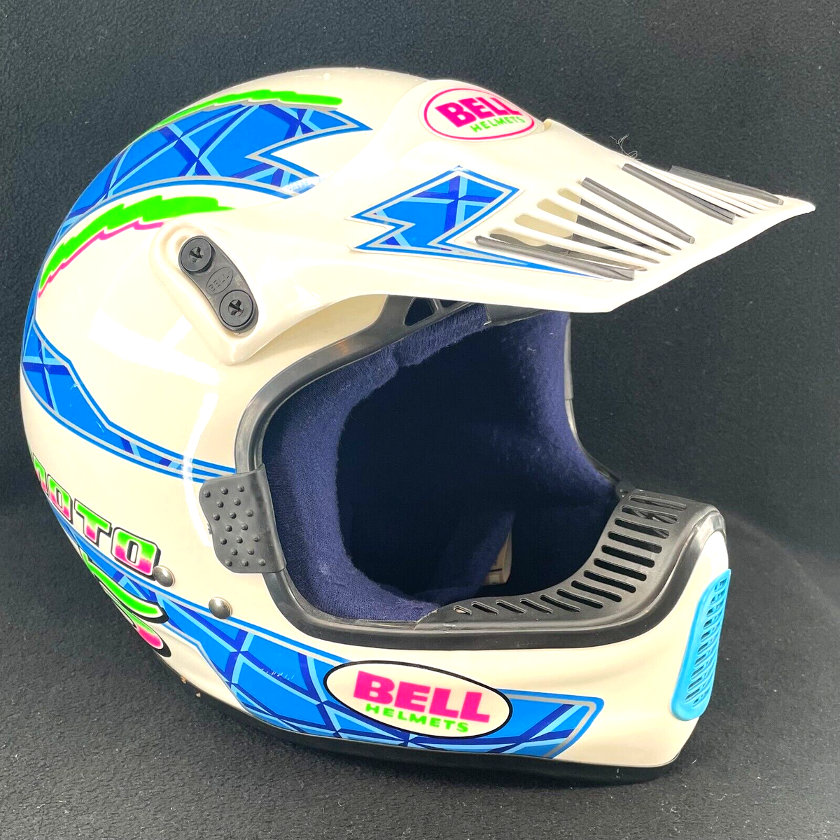 RARE Bell Helmets 078359 Motto DOT BMX Motocross MX White/Blue
