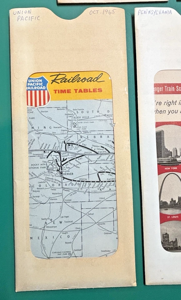 LOT of (5) RAILROAD TIMETABLES: 1960s Southern-NY Central-Zephyr-Union-Penn - Image 4 of 4