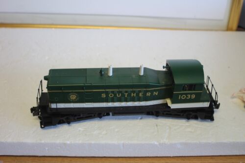 MTH 30-2157-1 O Gauge Southern NW2 Diesel Switcher w/PS1 #1039 LN/Box (R-103)