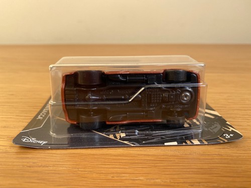2018 Hot Wheels Star Wars Chewbacca 2/8 - Brand New Boxed Disney Fandango - Picture 4 of 12