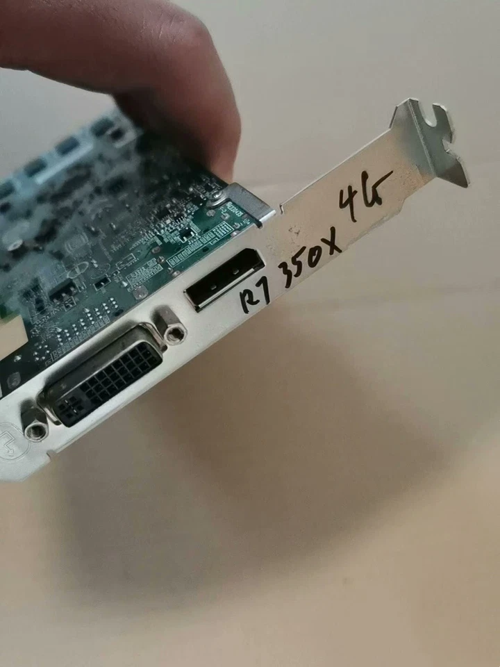 Dell AMD Radeon R7 350X 4GB 128-bit GDDR5 PCIe 2.0 x16 06HP90 Graphics Card - Image 3 of 3