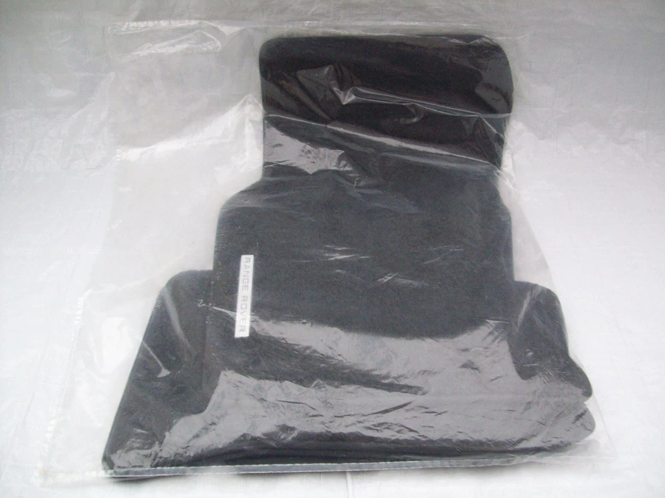 Range Rover Velar L560 Carpet Floor Mats Genuine Black VPLYS0420 2017 onward - Image 3 of 4