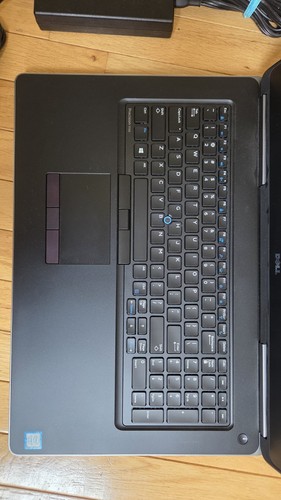 Dell Precision 7720 i7-7820HQ 32GB RAM 512GB SSD Quadro M1200 Win11P Wifi SC TB - Picture 4 of 5