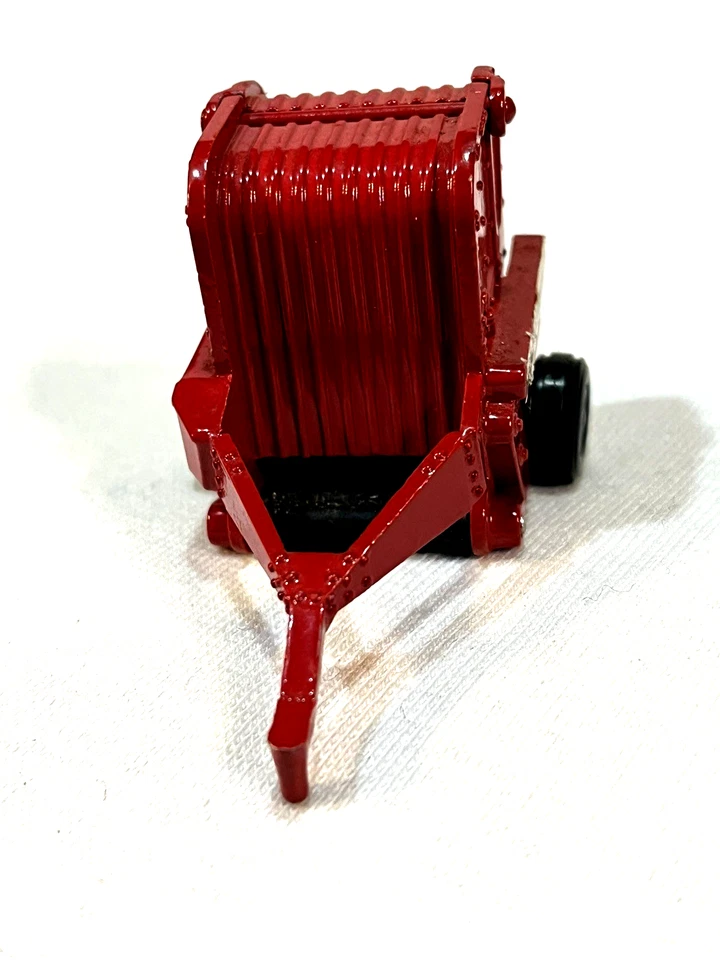 ERTL 1/64 Scale International Harvester Case IH 2400 Round Hay Baler Red - Image 3 of 4