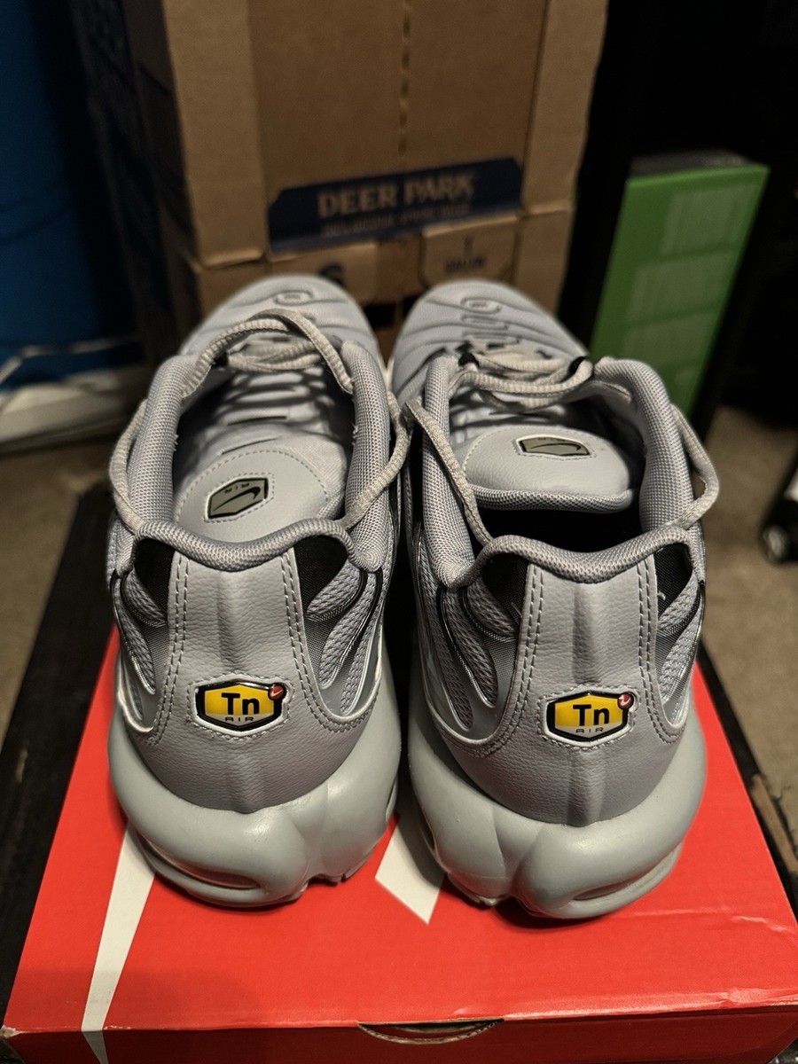 Nike Tn Air グレー スニーカー 楽天市場】ナイキ NIKE AIR MAX DNエア マックス DN ウルフ