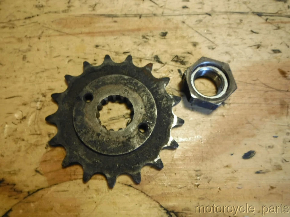 00-03 GSXR GSX-R GSX R 750 600 FRONT SPROCKET - Image 2 of 4