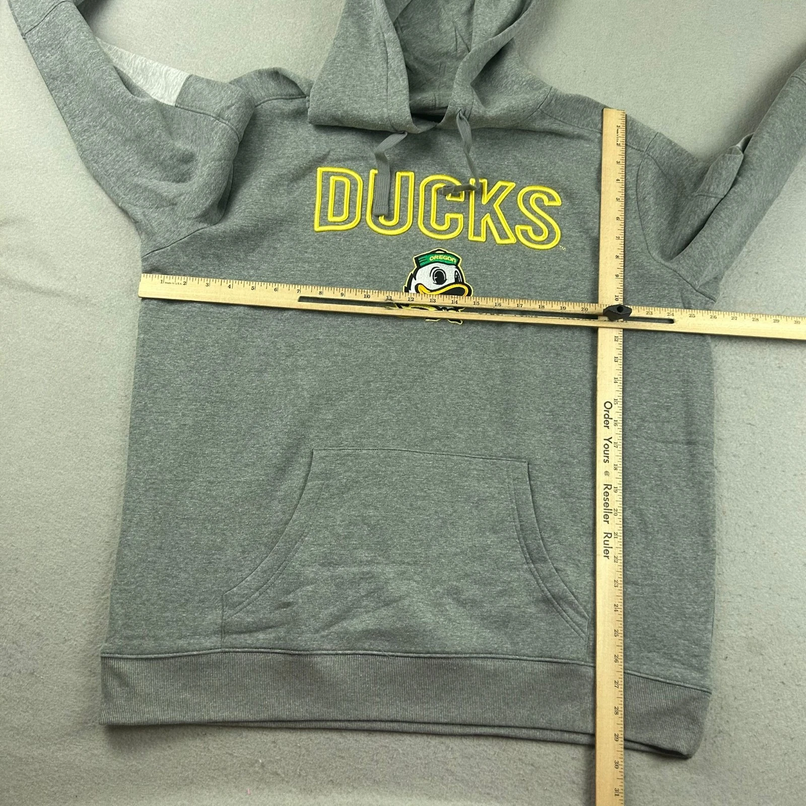 VETEMENTS Felpa con cappuccio Oregon Ducks uomo 2XL grigia NCAA ricamata nuova senza etichette