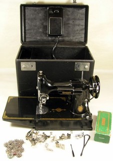 Vintage 1950 Singer Model 221 1 Featherweight Sewing Machine W Hard Case Works