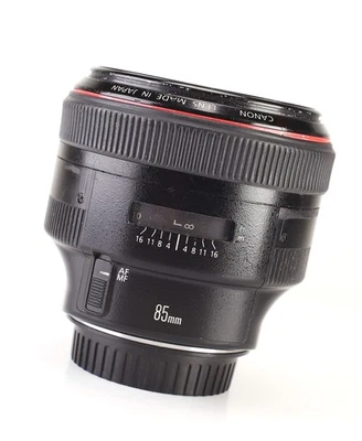 Canon EF 85mm II F1.2 L USM Autofocus Only Prime Lens Rear Lens Cap - Image 1 of 4