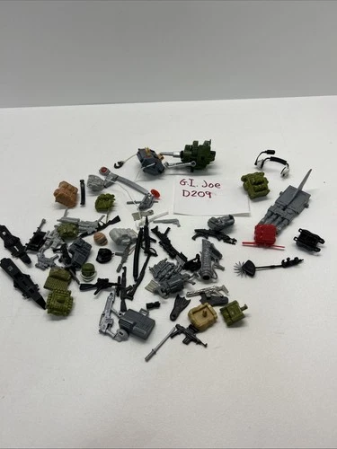 Vintage GI Joe Soldier Military Lot Accessories For Smaller Figures D209