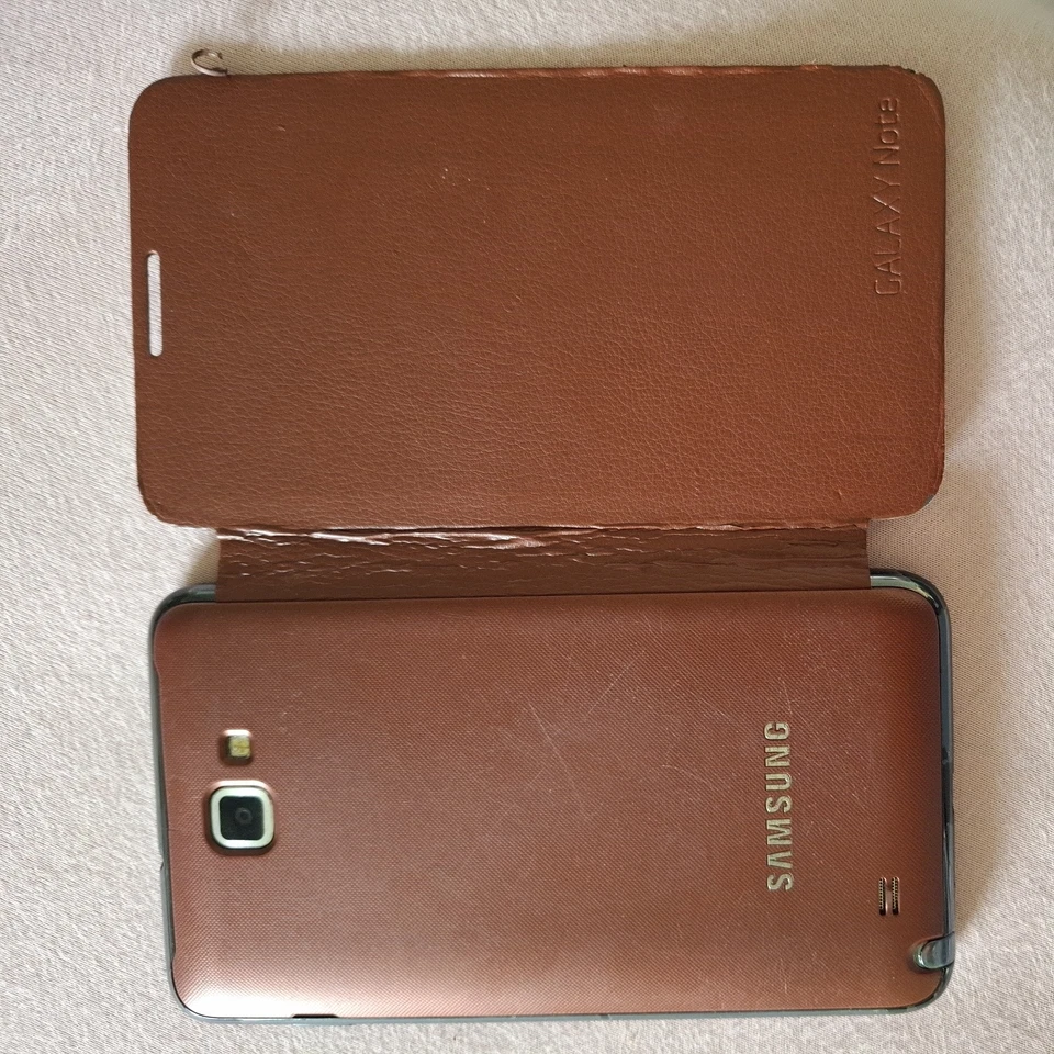 Samsung Galaxy Note GT-N7000 16GB - Bild 2 von 2