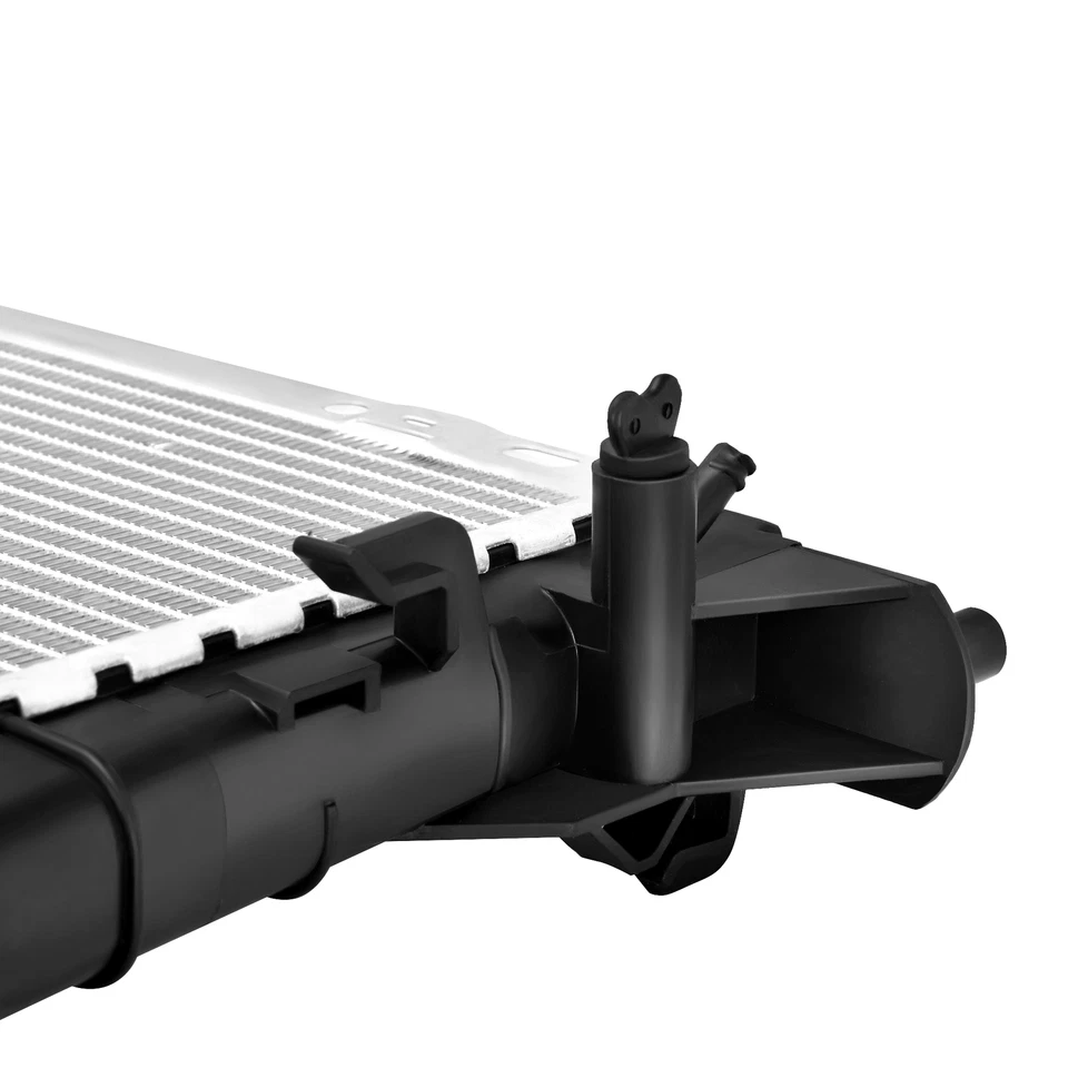 2157 Radiator for 1998 99 00 01 2002 Ford Crown Victoria Mercury Grand Marquis - Image 4 of 4