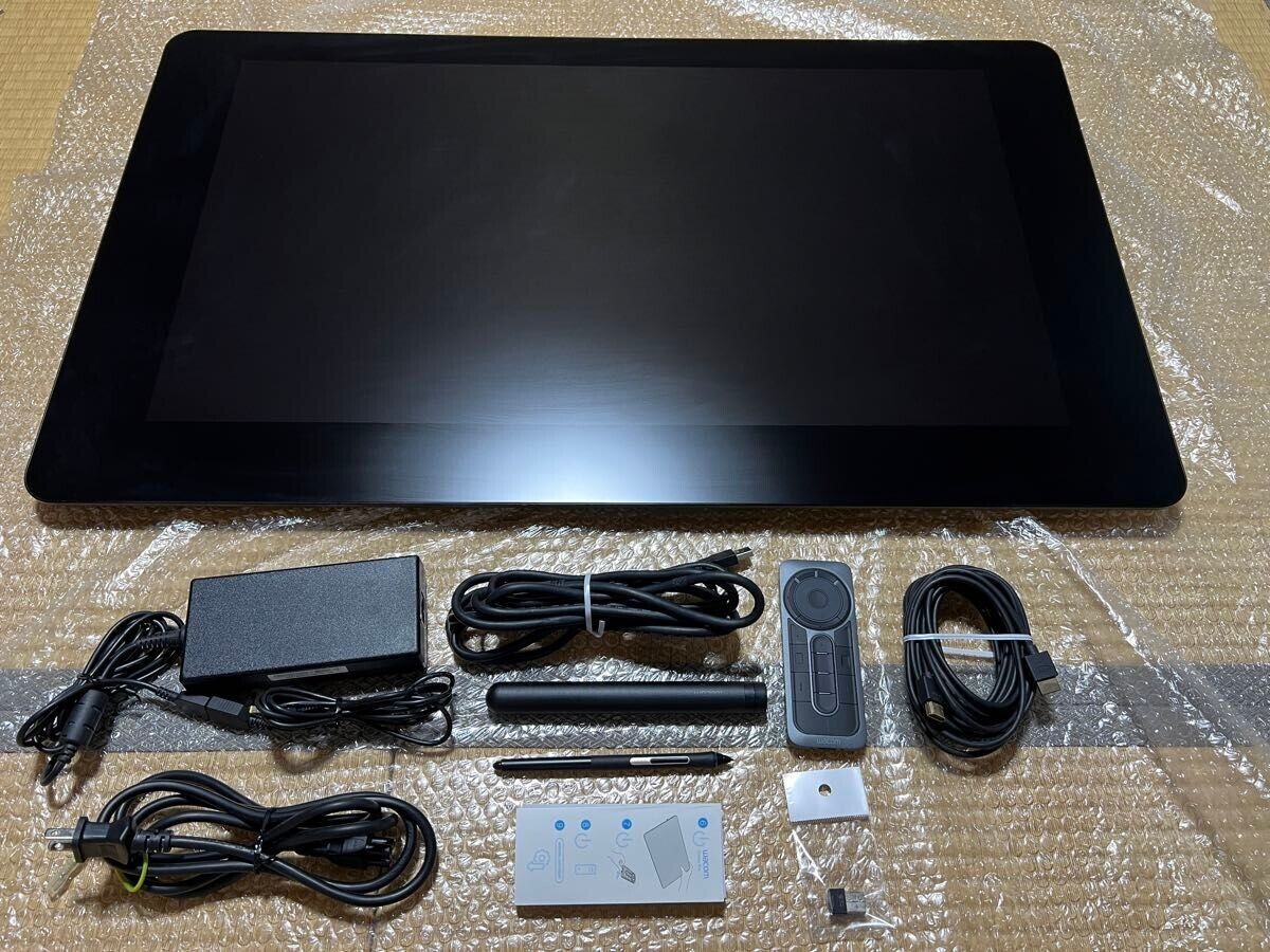 Wacom Cintiq Pro 32 Inch Touch 4k UHD Graphics Tablet Wacom Cintiq Pro 32 Inch Touch 4k UHD Graphics Tablet