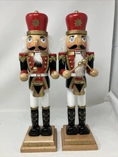 FAO Schwarz Nutcracker PAIR Drummer Soldier ~14" Wood Red Black 2019 READ
