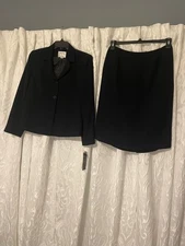 collections for le suit 10P vintage 2 piece navy