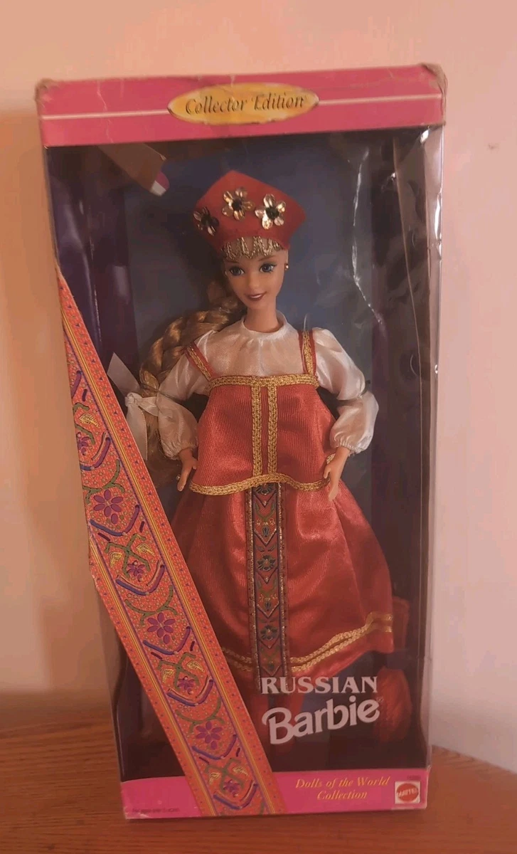 Barbie 1984 Dolls of the world Russie + assiette en porcelaine fabriqué