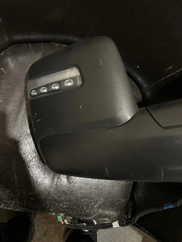 Mopar 68526280AE passenger side Tow Mirror LED Turn Sig  Ram 2500 3500 2019-2024