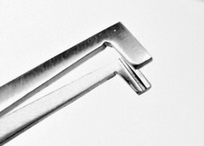Crosslock Fiber Grip Tweezers Bent 90 Degree with Wire Holding Slot Self Locking