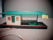 Lionel  356 Automatic Freight Station VINTAGE Collectible TESTED.