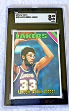 1975-76 TOPPS #90 KAREEM ABDUL-JABBAR, LA Lakers SGC #8 NM-MT