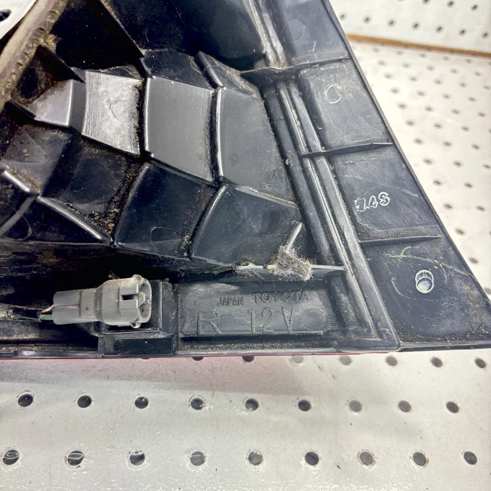 04 05 06 07 2004 2005 2006 2007 TOYOTA HIGHLANDER LUZ TRASERA DERECHA LÁMPARA #18 Foto 4 de 4