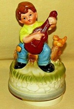 MUSIC BOX MUSICAL VINTAGE JAPAN BOY GUITAR BI...
