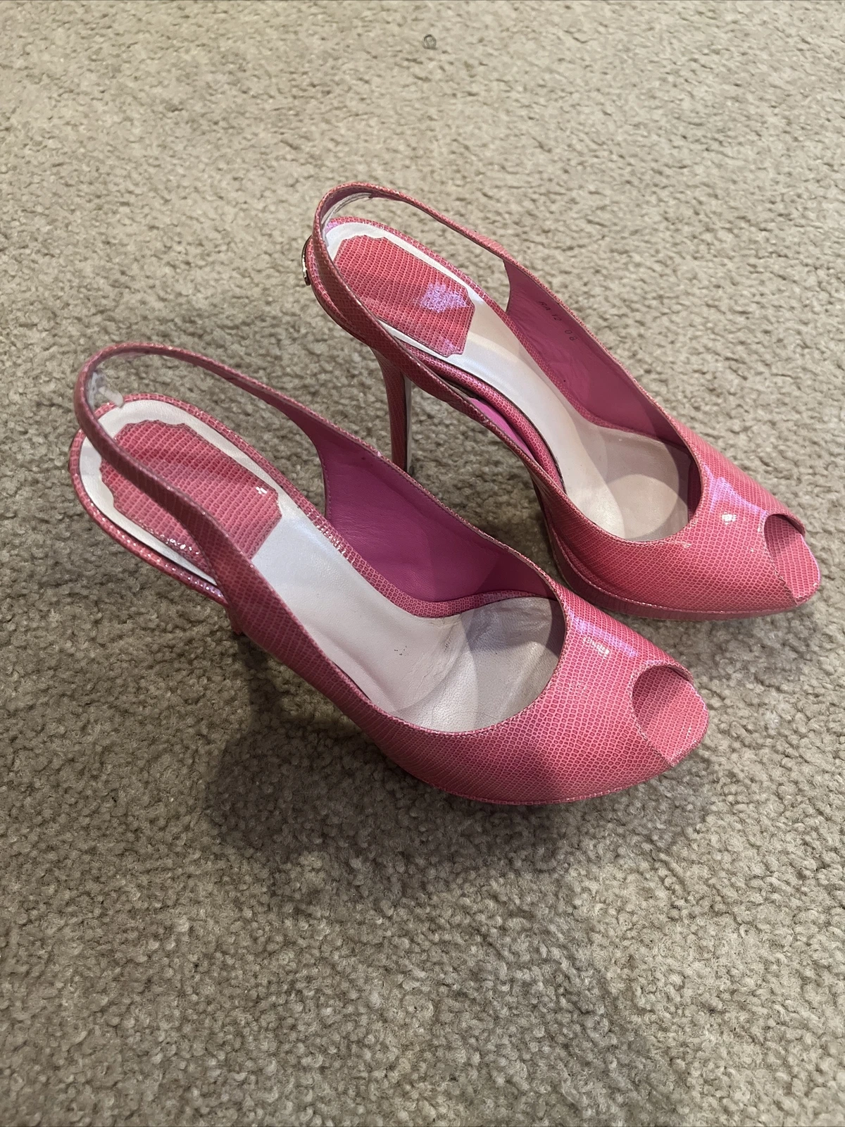 Chaussures pompe à élingue plate forme en cuir verni rose Christian Dior, taille 9