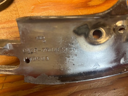Used Original 1965 MUSTANG CONVERTIBLE SUN VISOR PIVOTS/REAR VIEW MIRROR - Picture 6 of 8