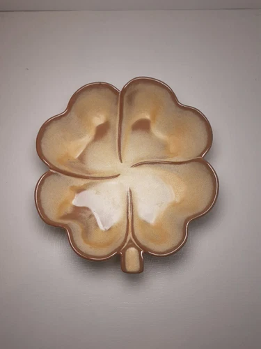 Vintage Frankoma Shamrock Four Leaf Clover Pottery Dish/Bowl Desert Gold  #223