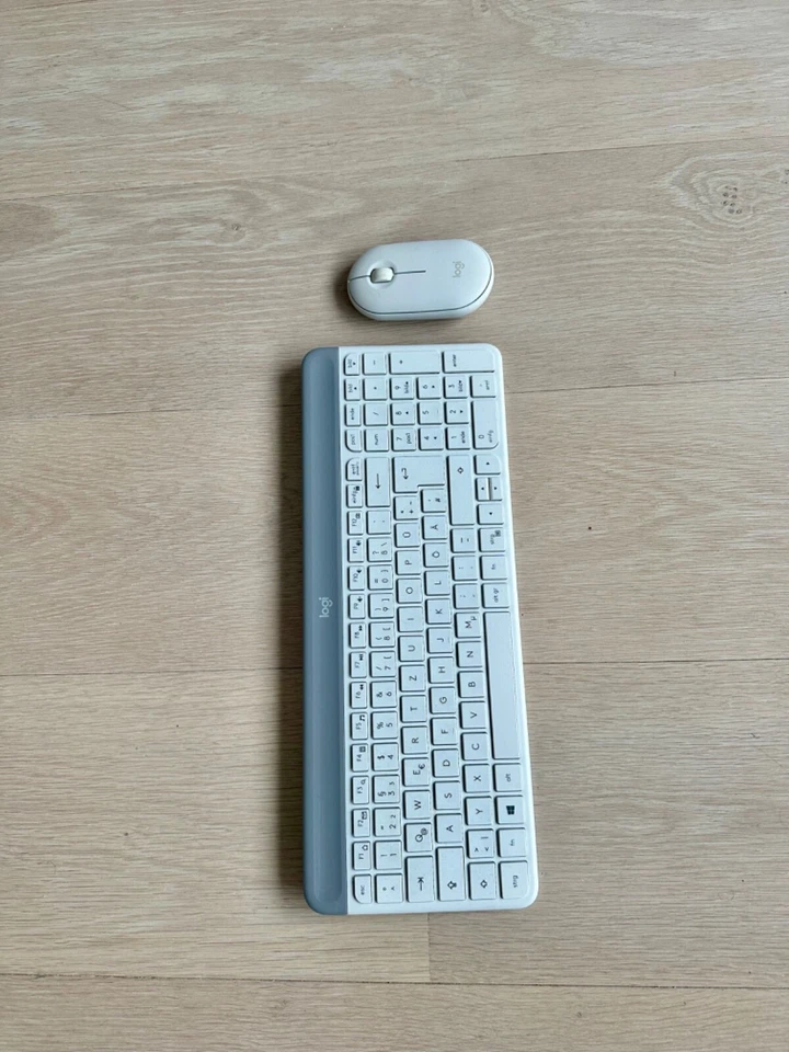 Logitech MK470 slim tastatur und maus kabellos deutsch
