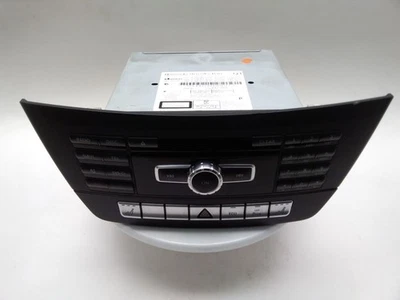 MERCEDES C CLASS Satellite Navigation Unit 2007-2015 A2049005112 - Image 1 of 4