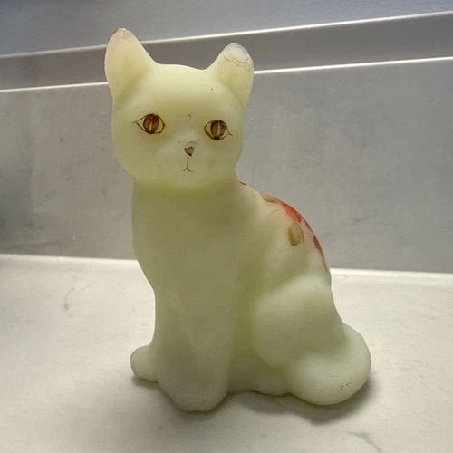 Vintage Fenton Glass Cat Figurine Handpainted Flowers -Custard. SIGNED. SEE PICS