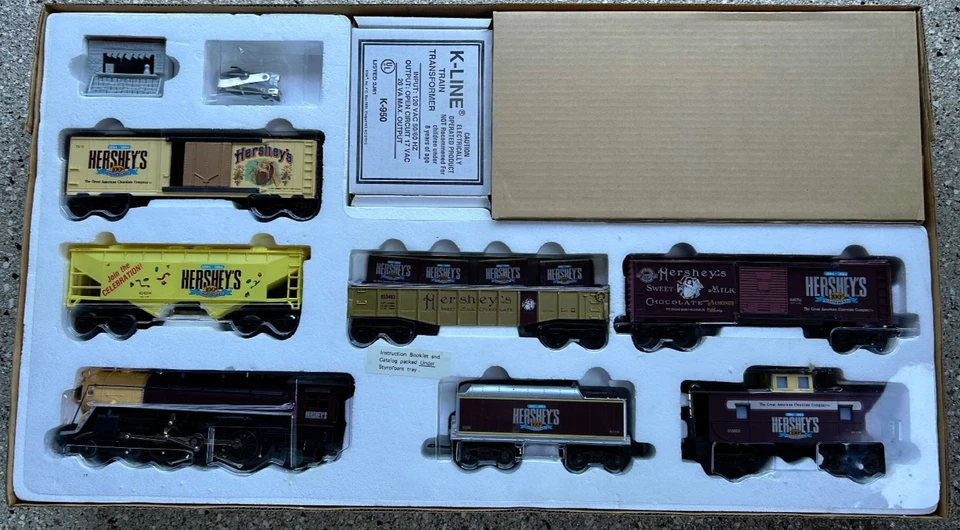Hershey's 100th Anniversary Limited Edition 7 Unit Train Set 027 Gauge  NEW - Image 2 of 4