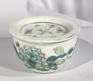 Antique Famille Rose Wucai Qing Dynasty Kangxi Cricket Cage Box 18th Century