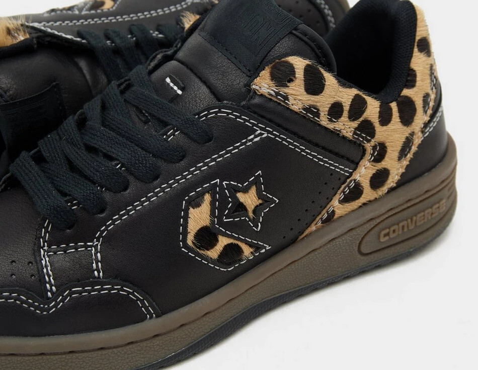 Scarpe Converse Weapon Pony Hair da donna in nero