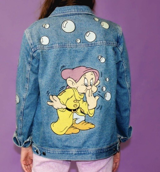 Disney Cakeworthy Snow White Dopey Bubbles Denim Jacket Adult L XL