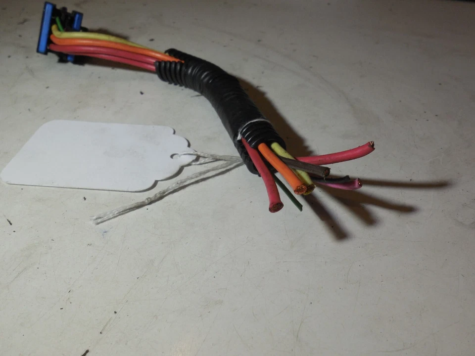 Conector de controle climático CA 8 fios chicote de fios plugue rabo de porco preto 00-01 Saturn SC2 - Imagem 2 de 4