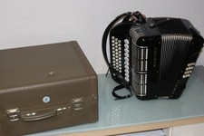 Hohner Morino Club N Knopf Akkordeon mit Koffer Top Kaum benutzt