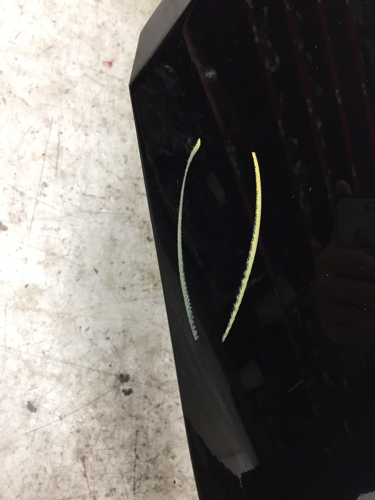 2011-2013 ASTON MARTIN RAPIDE RIGHT FENDER BLACK OEM *DAMAGED TORN*