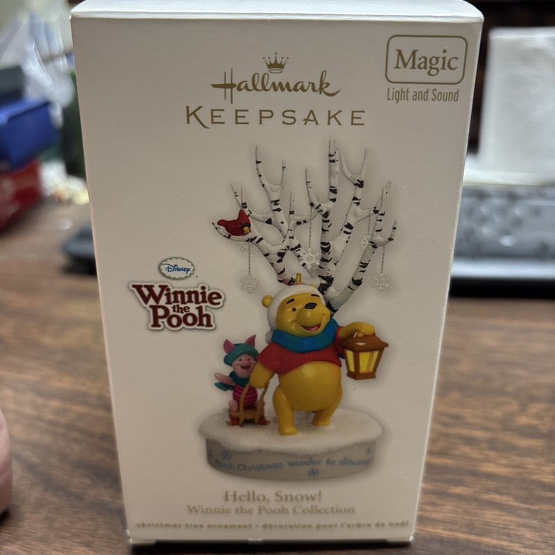 Winnie The Pooh Hallmark Keepsake Ornament Hello Snow