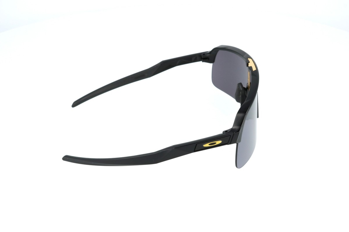 Oakley Sutro Black Shield Scratch On Lens Oo9463 Sunglasses 132-0