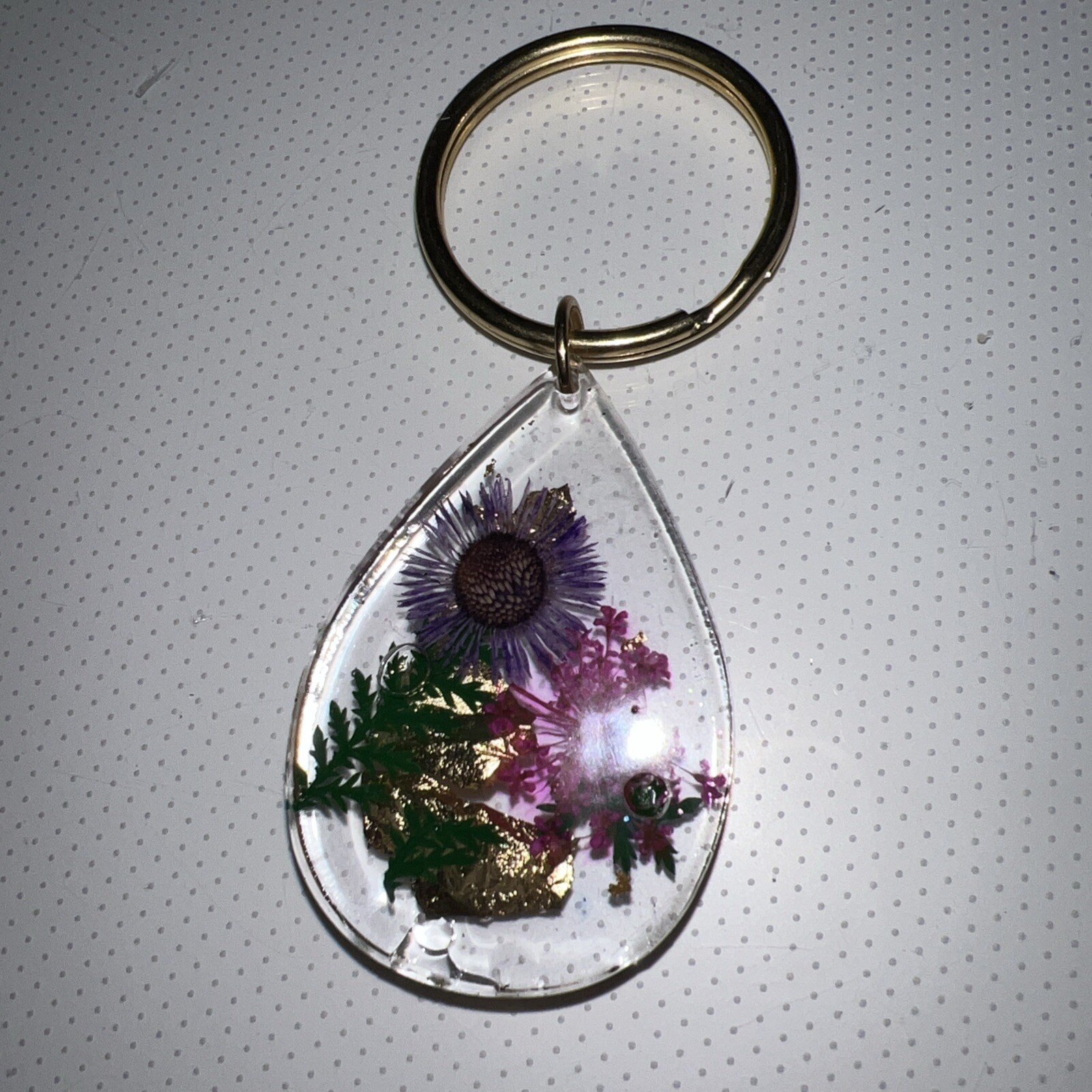 Handmade dried flowers and gold leaf-image