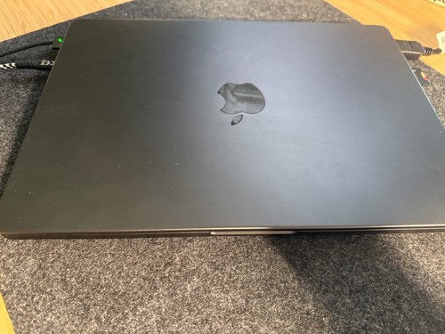 Apple MacBook Pro 14 Zoll (512GB SSD, M3 Pro, 18GB) Laptop – Space Schwarz -…