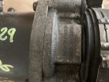 Pompe direction assistée Peugeot 106