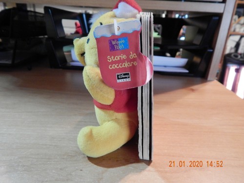 WINNIE THE POOH DISNEY ITALIAN BOOK CHRISTMAS STORY AND PLUSH BUONE FESTE NWT - Picture 2 of 6