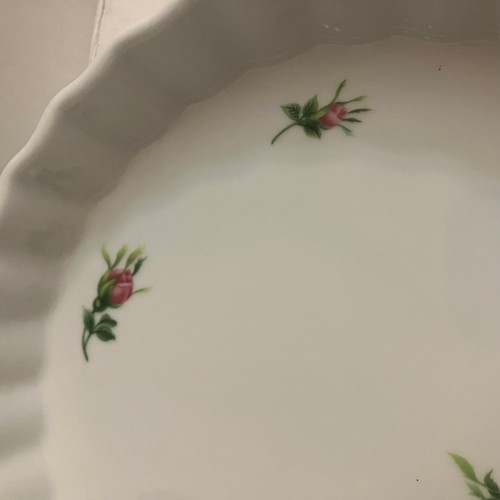 Set of 3 Christeneholm Porcelain Fluted Rose Pie / Tart Dishes 9”, 8.5”, 8” - Picture 8 of 12