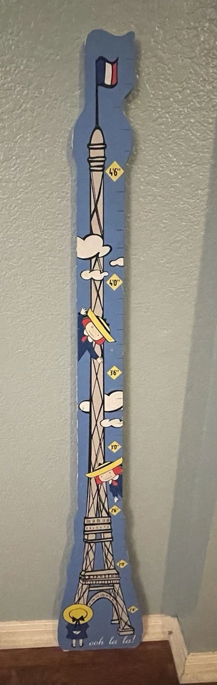 Tabla de altura infantil Madeline en la Torre Eiffel RARA Foto 2 de 4